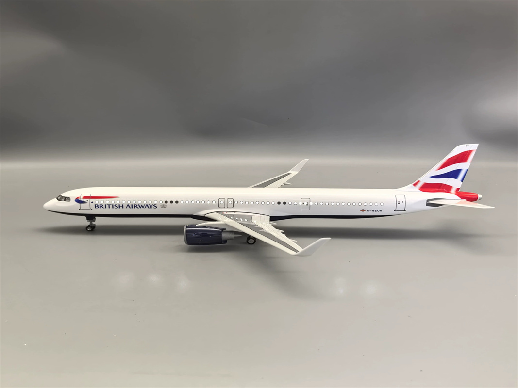Aereo In Resina Scala 1/100 32 - Model Kit Aircraft recensione e prezzo