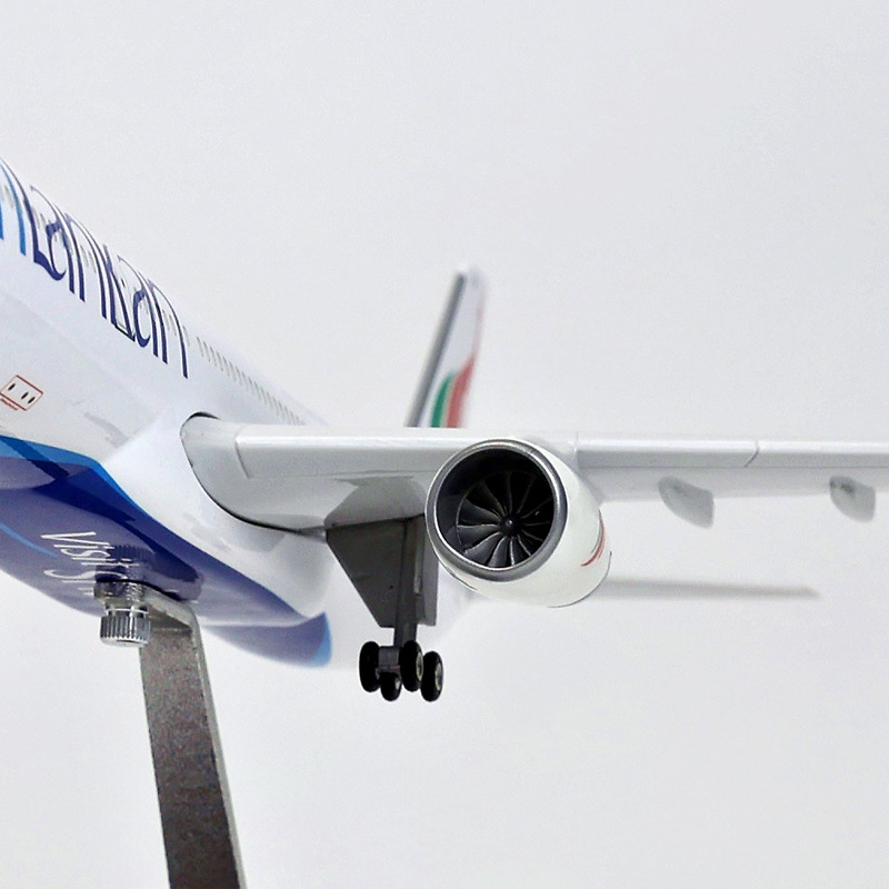 Modellino di Aereo A330 in Res - Model Kit Aircraft recensione e prezzo
